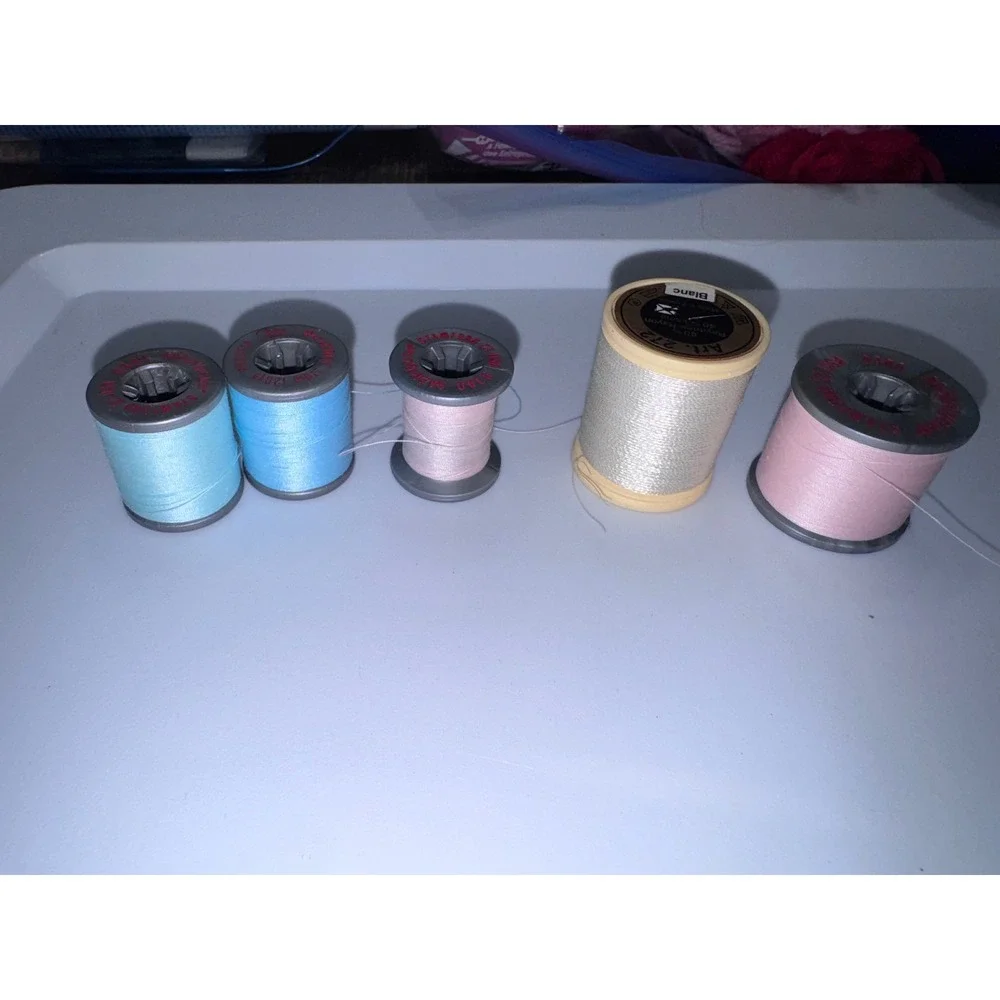 Vintage Sewing Thread Lot J.P. Coats Molnlycke Gutermann Wood Spools MixedColors